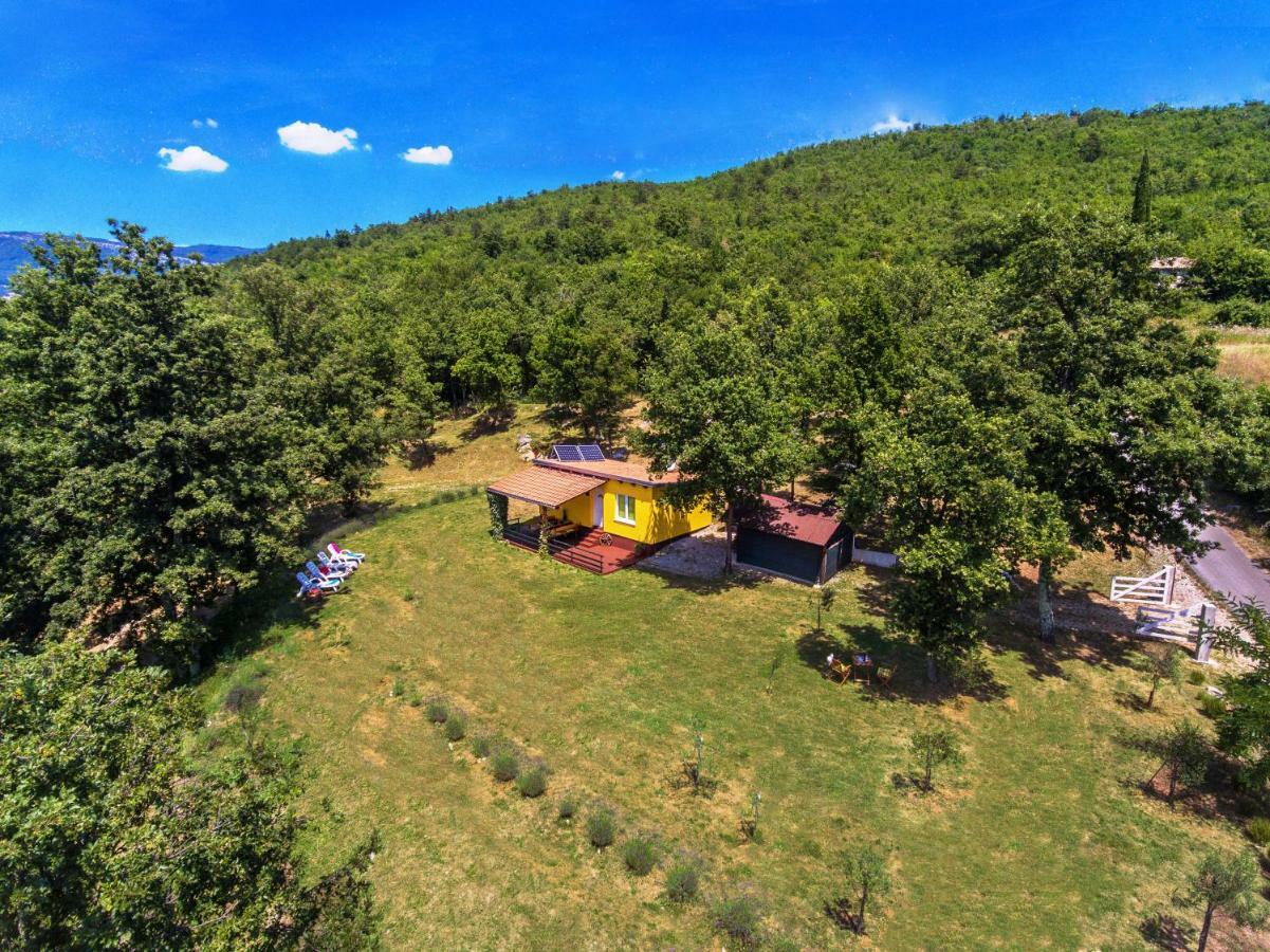 Vacation Home Latini Hum Экстерьер фото